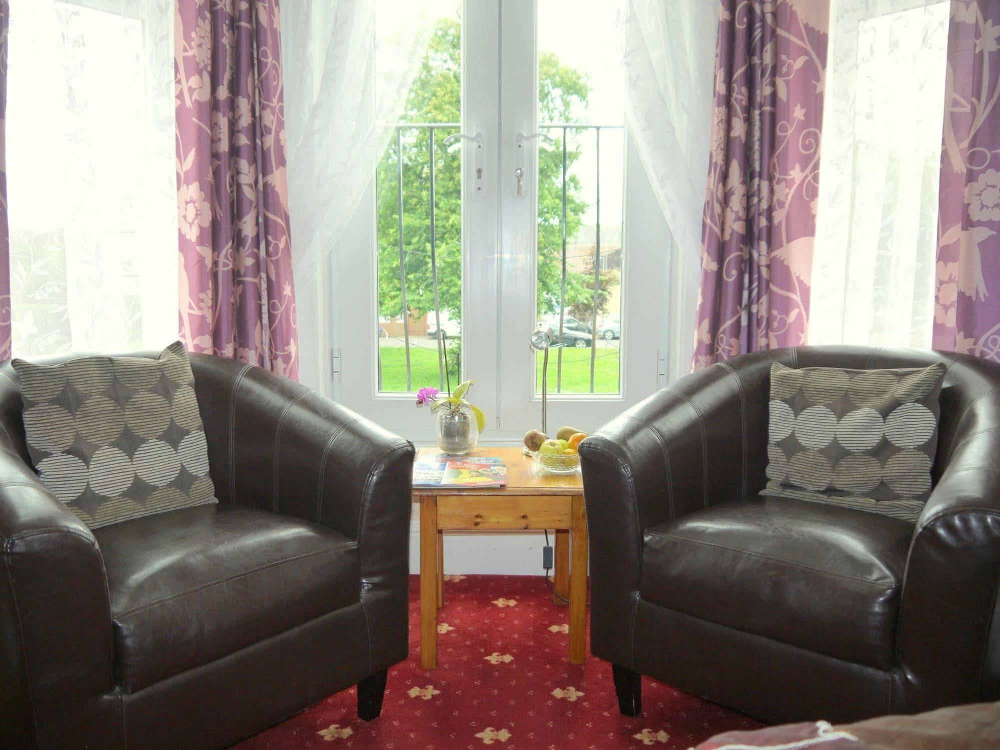 Kilbrannan Guest house 4*